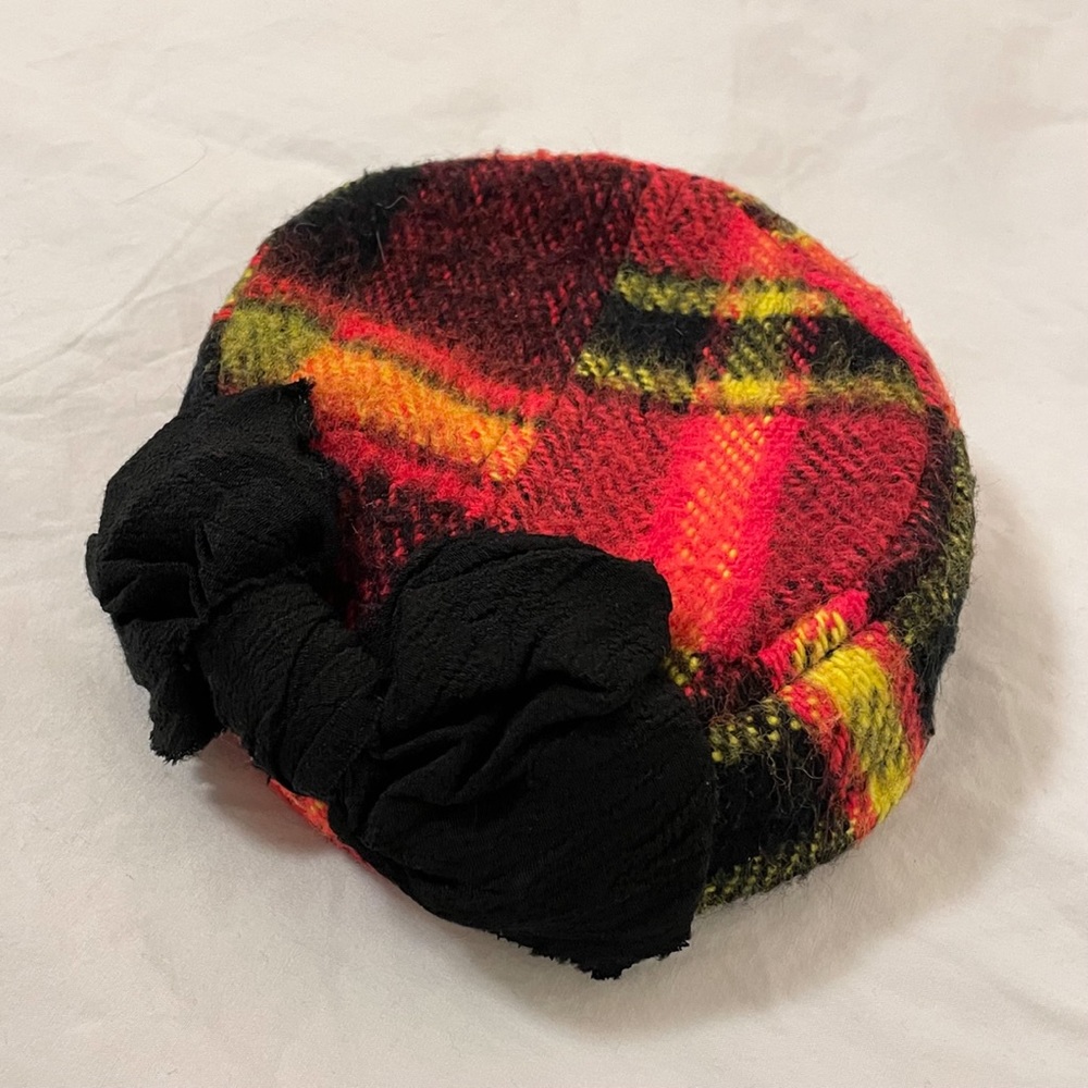 Plaid Tartan Pill Box Hat w/ Black Bow 🖤 Upcycled Vintage Wool.
